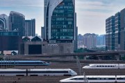 万年历表高铁列车“飙车”？官方解答来了！