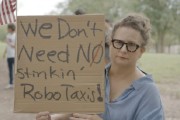 万年历表特斯拉在得州奥斯汀遭遇抗议活动：反对马斯克Robotaxi计划