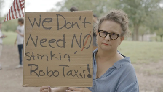 特斯拉在得州奥(🔳)斯汀遭遇抗议活动：反对(🛤)马斯克Robotaxi计划